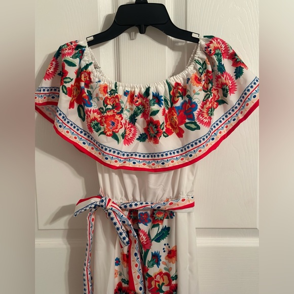 🆕❤️ vibrant print maxi dress/ruffle neckline detail, on/off shoulder - Picture 2 of 4